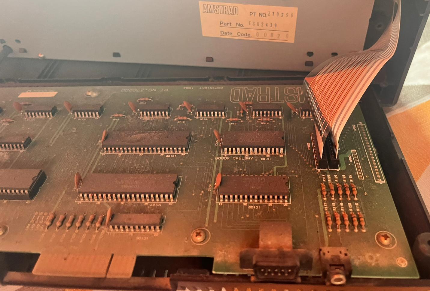 restaurar Amstrad CPC 464 interior
